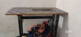 Silayai machine stand