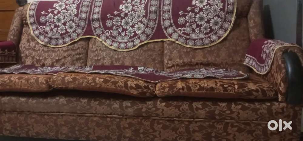 3-Seater branded used sofa