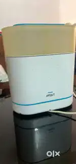 Philips Avent baby bottle steriliser - 8 year old