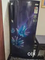 New conditions fridge and washing machine