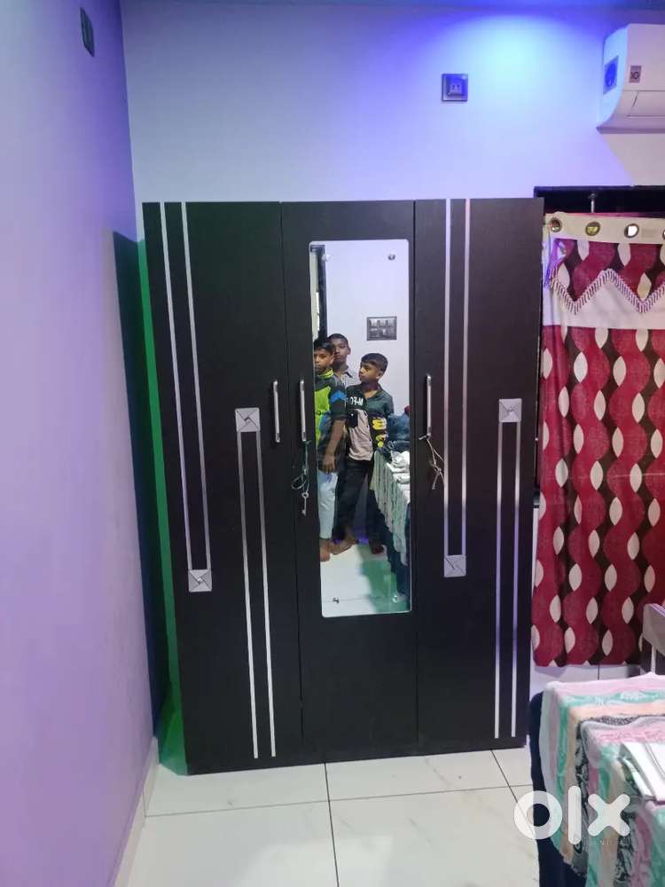 New chikhli three door kabat