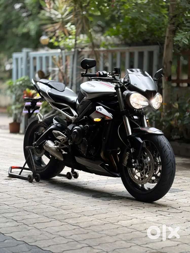 TRIUMPH STREET TRIPLE 765 RS ABS RBW TC