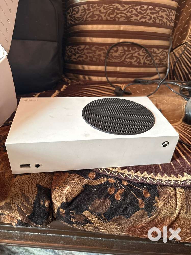 Xbox S series 512 GB - 2 remotes