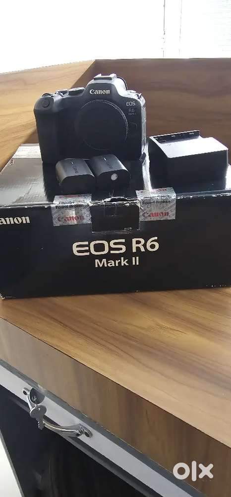 Cannon R6 mark2 body only  13 month warranty available