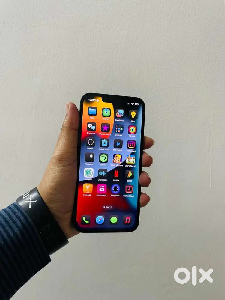 Selling my old iPhone 13 with bill box and warranty