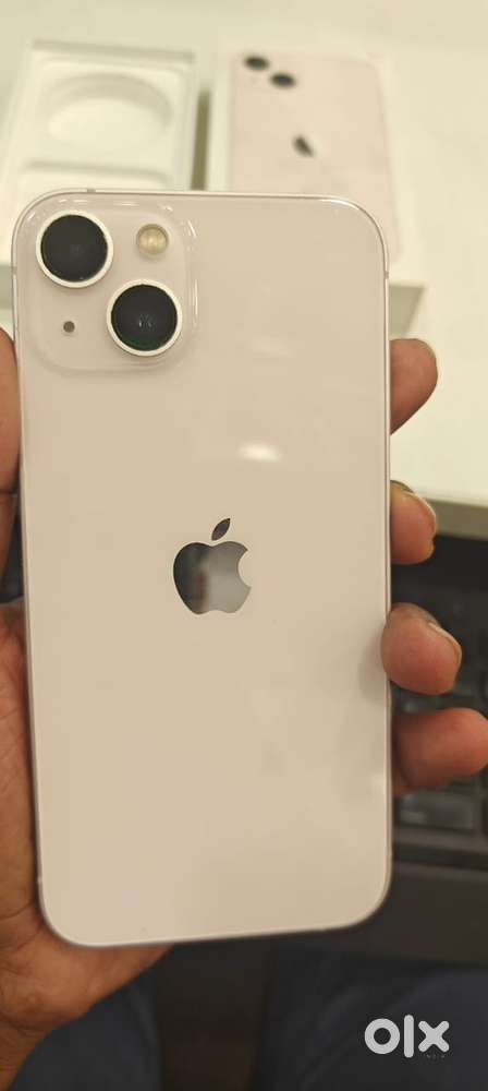 iPhone 13 256GB BATTERY 84%