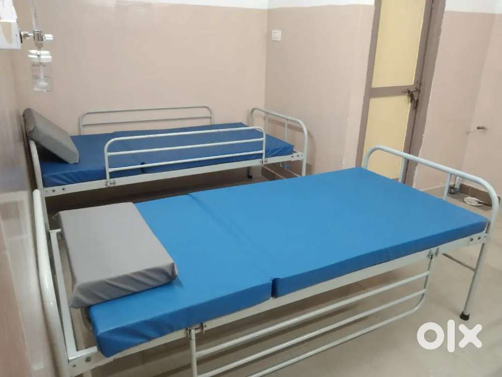 Brand new hospital bed Semi fowler handle with mattress patient icu ^&