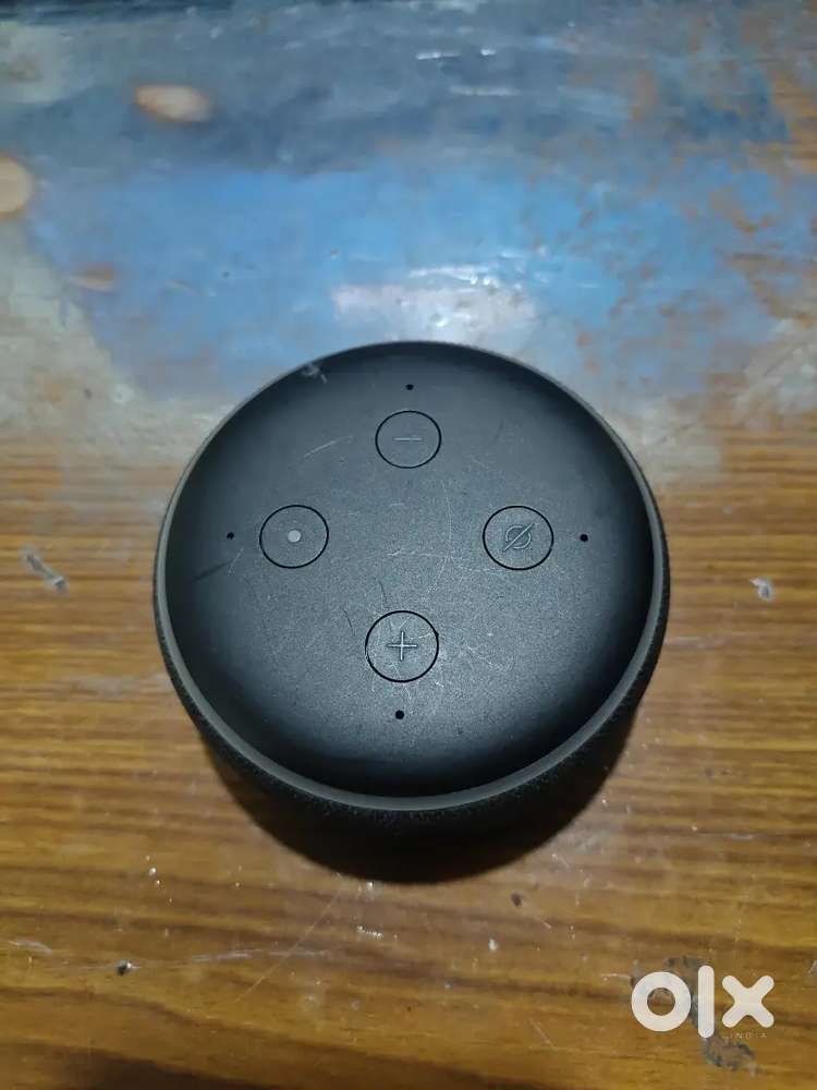 Amazon Echo Dot ( Alexa )