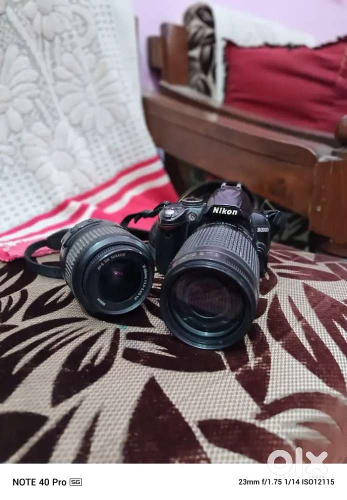 Nikon 3200D and 2  lens  18.55.and 70.300