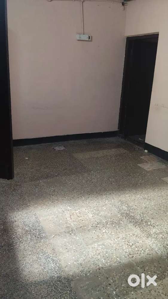 Room sharing 1bhk ladies only