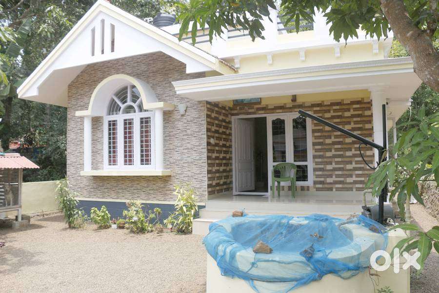 House near Kanjikuzhy-Thiruvanchoor 3 BHK 6 cents 34 lakhs