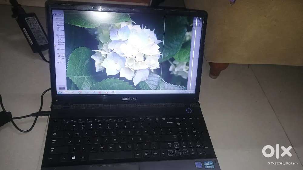 Samsung i5 laptop with SSD 15.6 inch screen