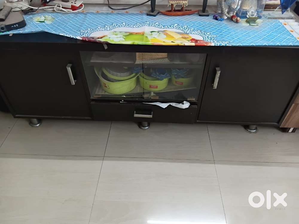 Tv unit table