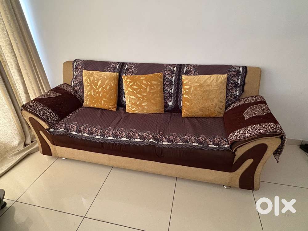 Sofa for sell