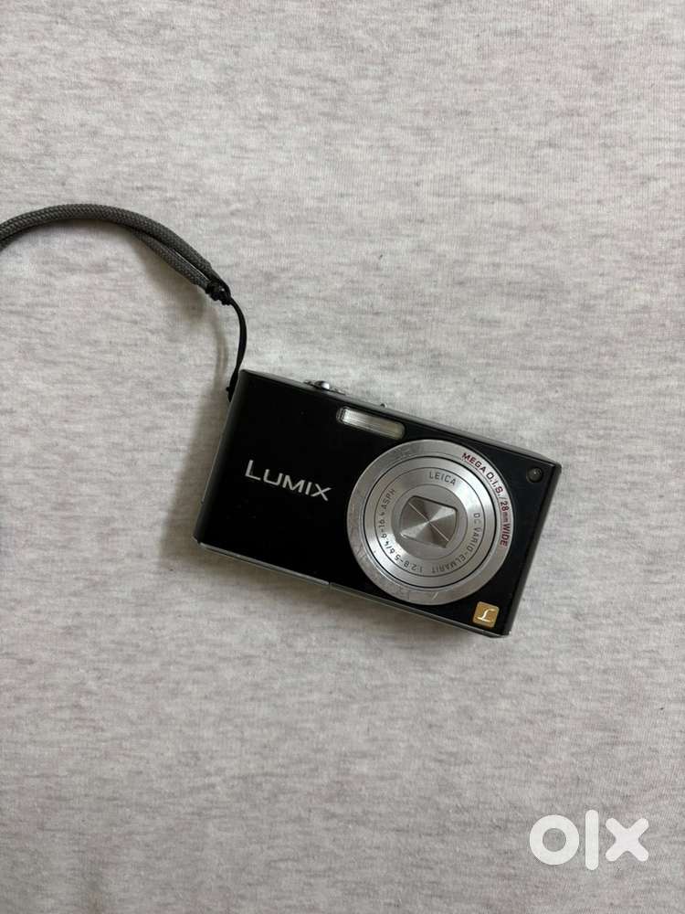 Panasonic Lumix DMC-FX33 Digital Camera