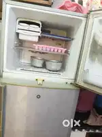Lg refrigerator 274ltr . working well