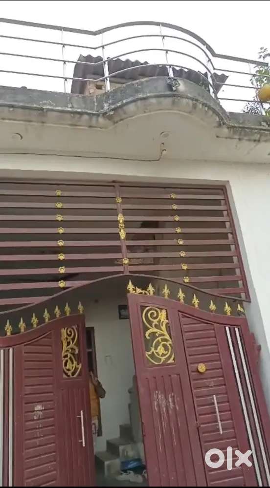 एरिया 1000 स्क्वायर फ़ीट 
मकान का दिशा (पश्चिम )
रेट 45 लाख