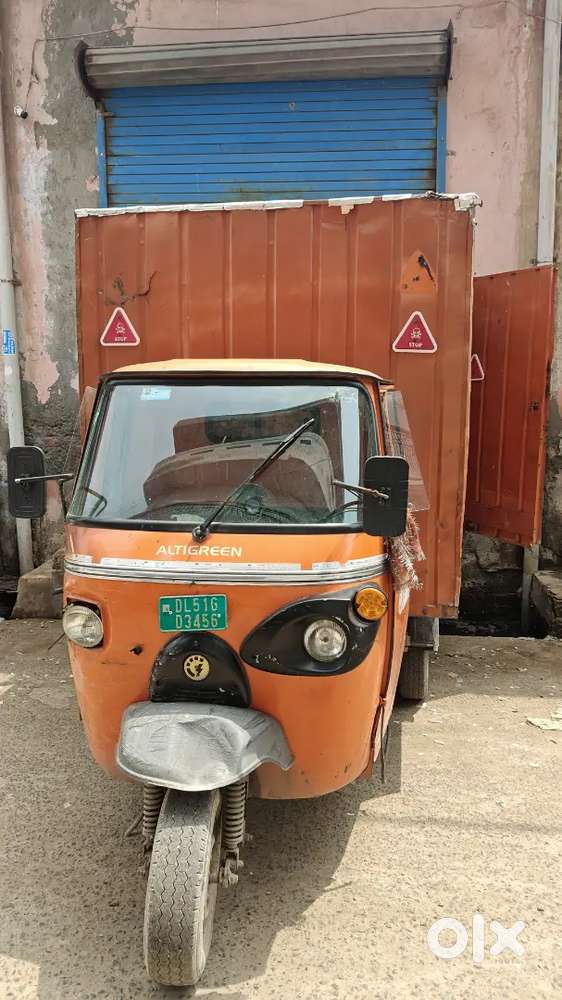 3 wheeler driver