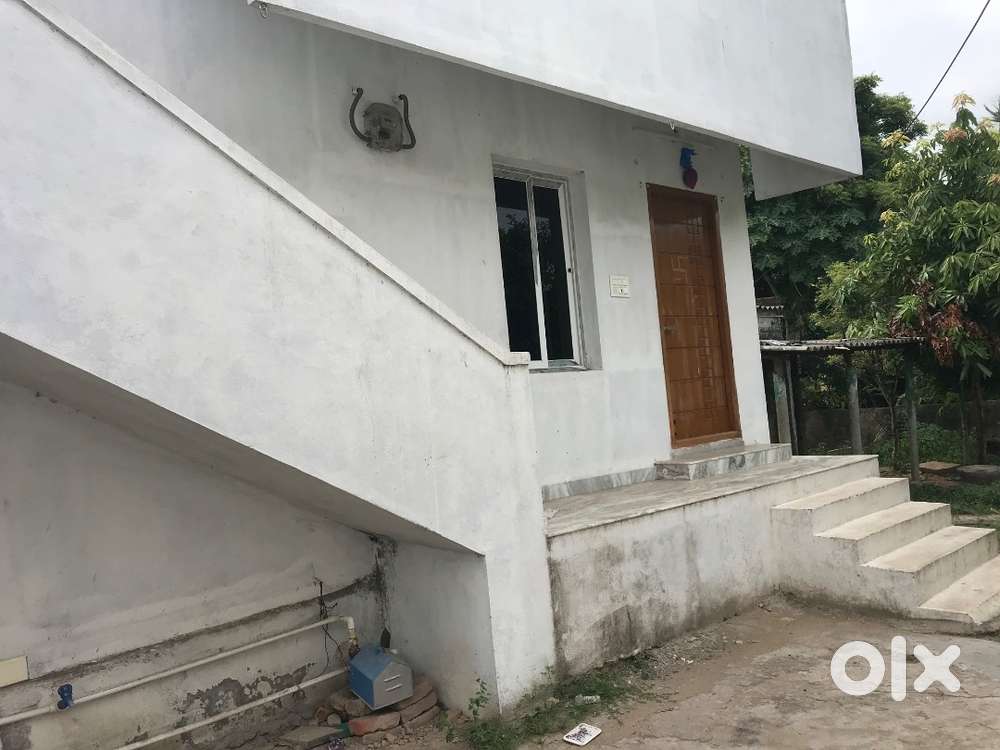 Individual double bed room for rent