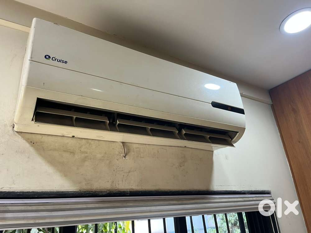 Cruise AC 1.5 Ton in good Working Condition