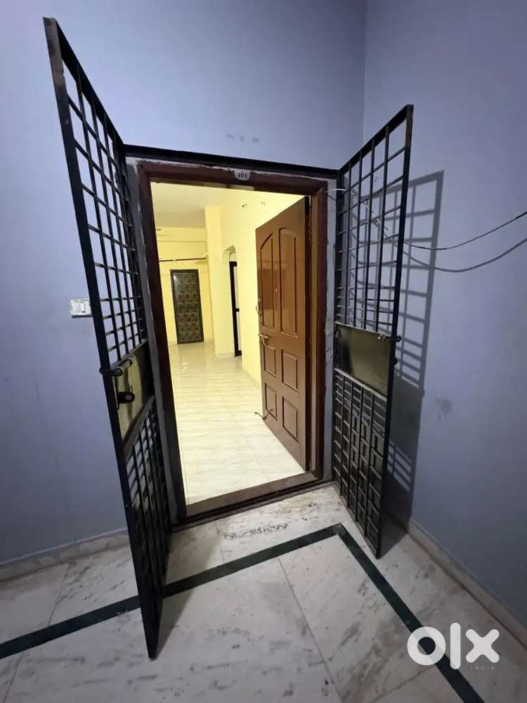 Flat for rent ..@3bhk