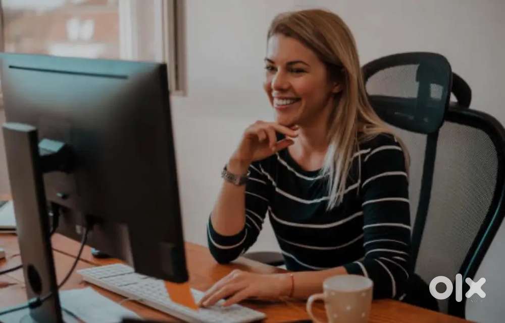 Admin Hr  customer support with Hindi or multilanguage Female F or exp