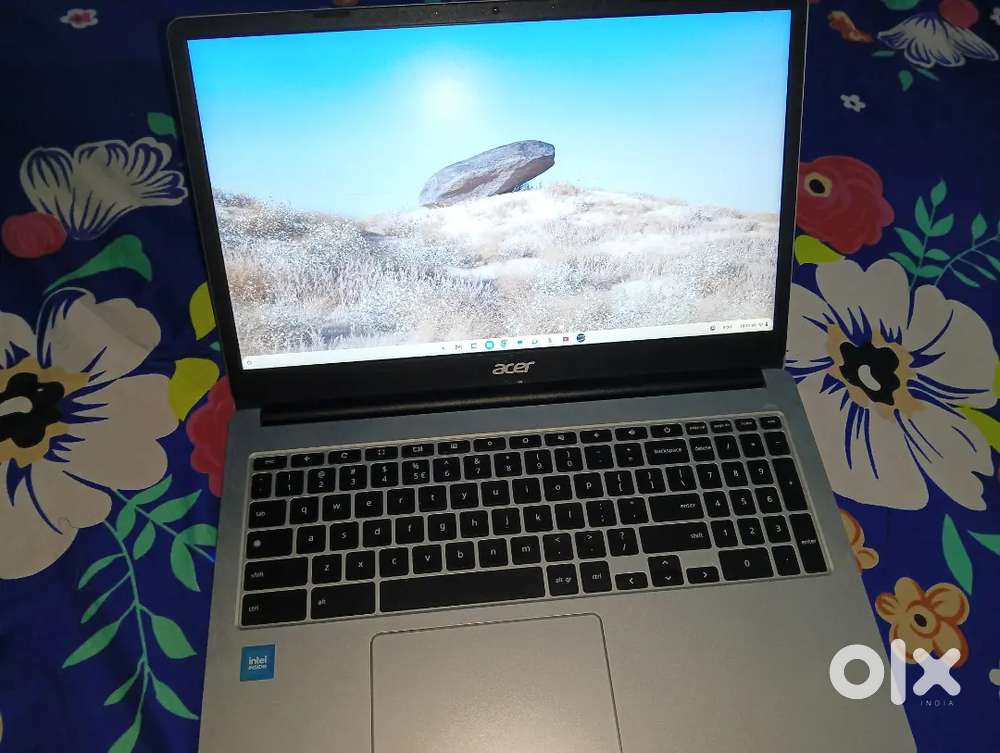 Acer chrome book 8gbram 128 display 15.9inc