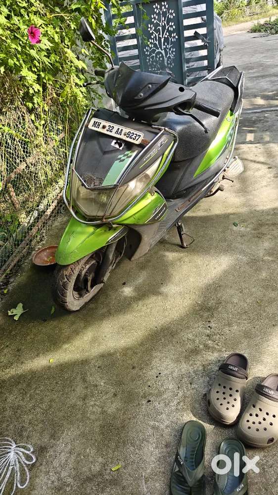 Sell Yamah scooty