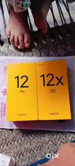 Phone me na koi sckech hai na koi tuta hua