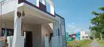 100 குடியிருப்புகளுக்கு மத்தியில் வீடுகள் வீட்டு மனைகள்.