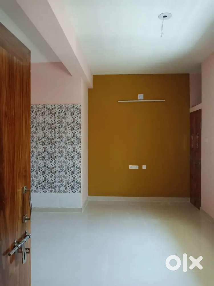 2BHK 12000/1BHK Price 10,000 Only For ood Girls Small Family