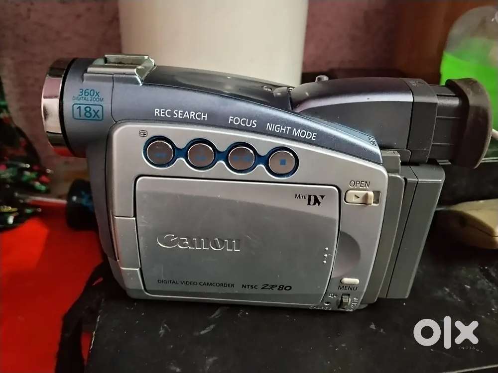 Canon Mini dv handicam good , condition