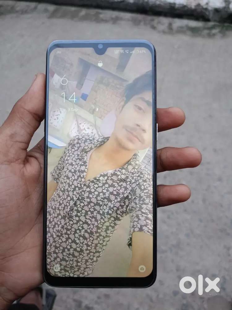 Oppo f17 copy screen h ram 6_128storage front camera blur