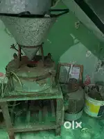 Aata chakki sath ma moter bhi