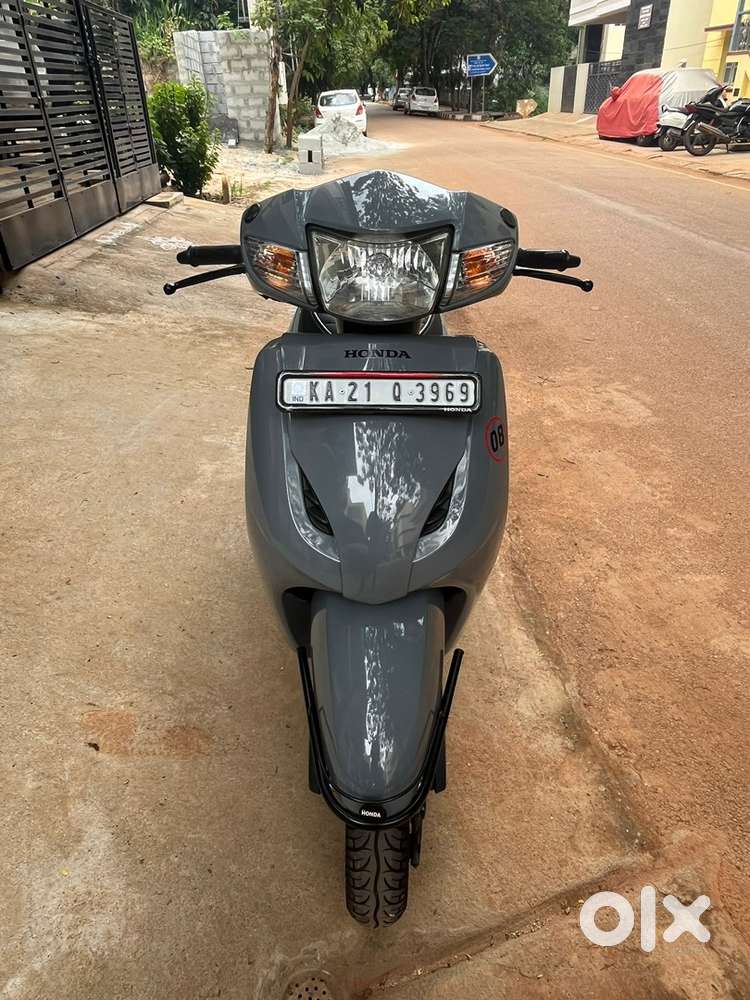 Honad activa nardo grey colour full custom job