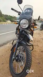 Royal Enfield bike Himalayan 411 cc
