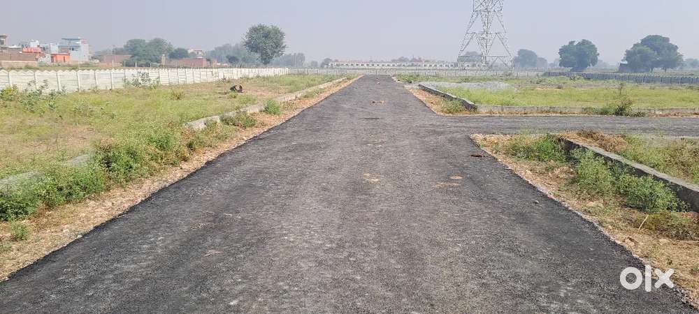 5700 प्रति वर्ग गज पीली पोखर हाथरस रोड