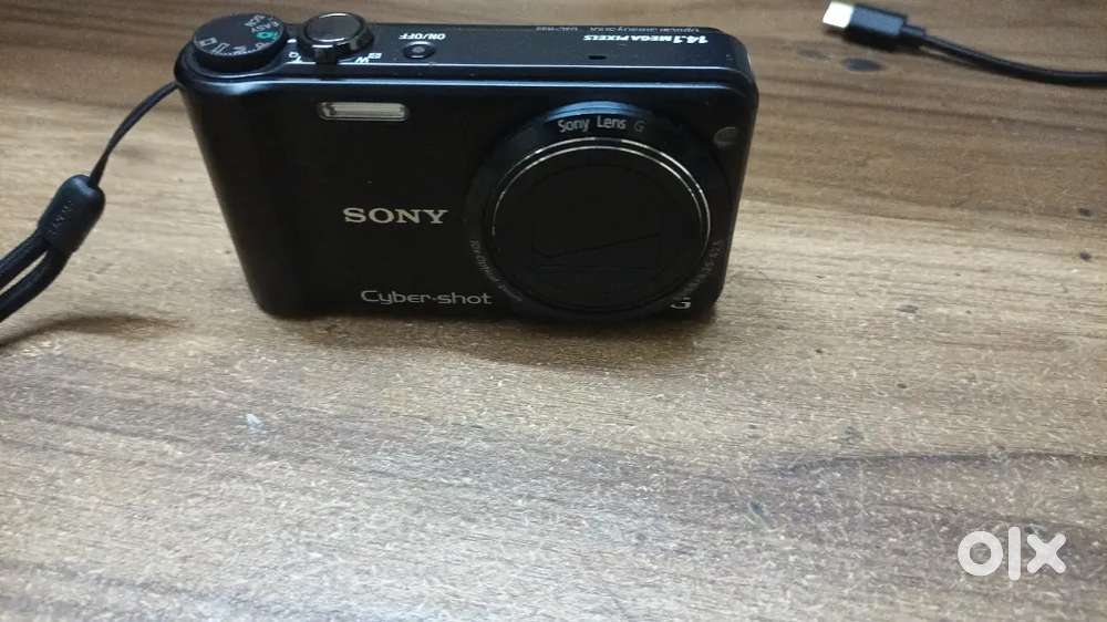 sony cybershot camera