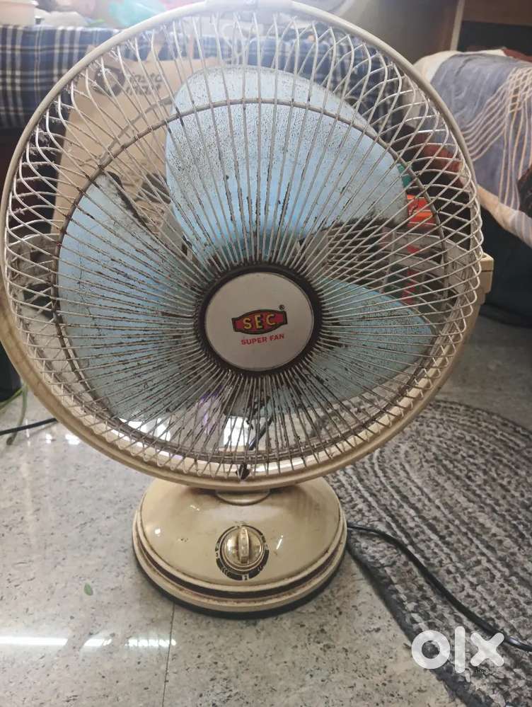 Table fan that is very helpful for u