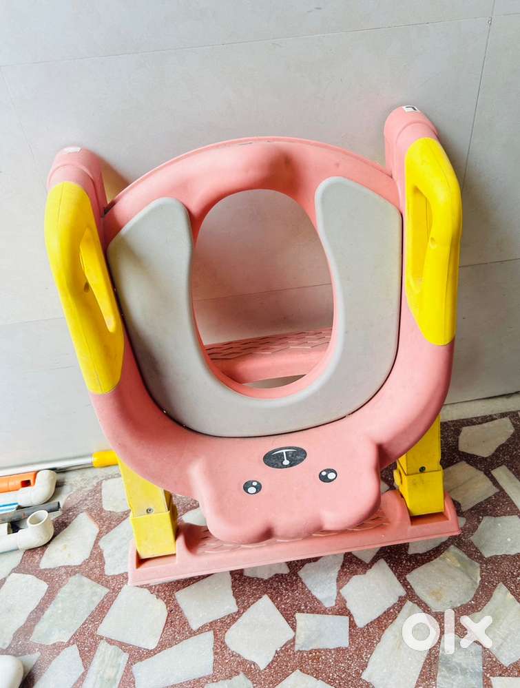 Kids Unisex Plastic Solid/Plain Pink Ladder Potty Seat adjustable good