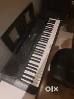 Yamaha keyboard PSR-E273