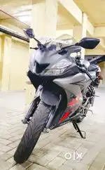 Yamaha R15 BS6