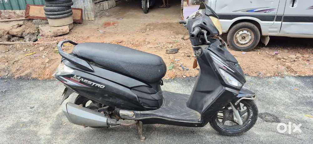 HERO MAESTRO EDGE; MODEL 2018; SELF ALLOY WHEEL; BLACK COLOUR; BS4  ..