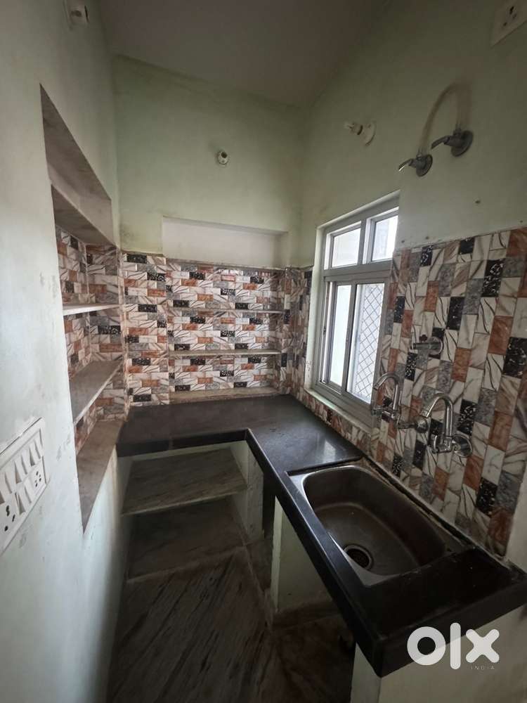 Room for rent only boys