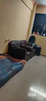 I am looking for a male roommate