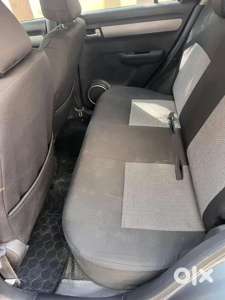 Maruti Suzuki Swift 2009 Petrol 103800 Km Driven