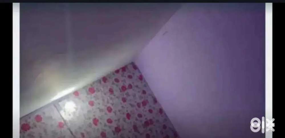 PG AVAILABLE FOR 2 BOYS/2GIRLS NEAR PARADE COLLEGE