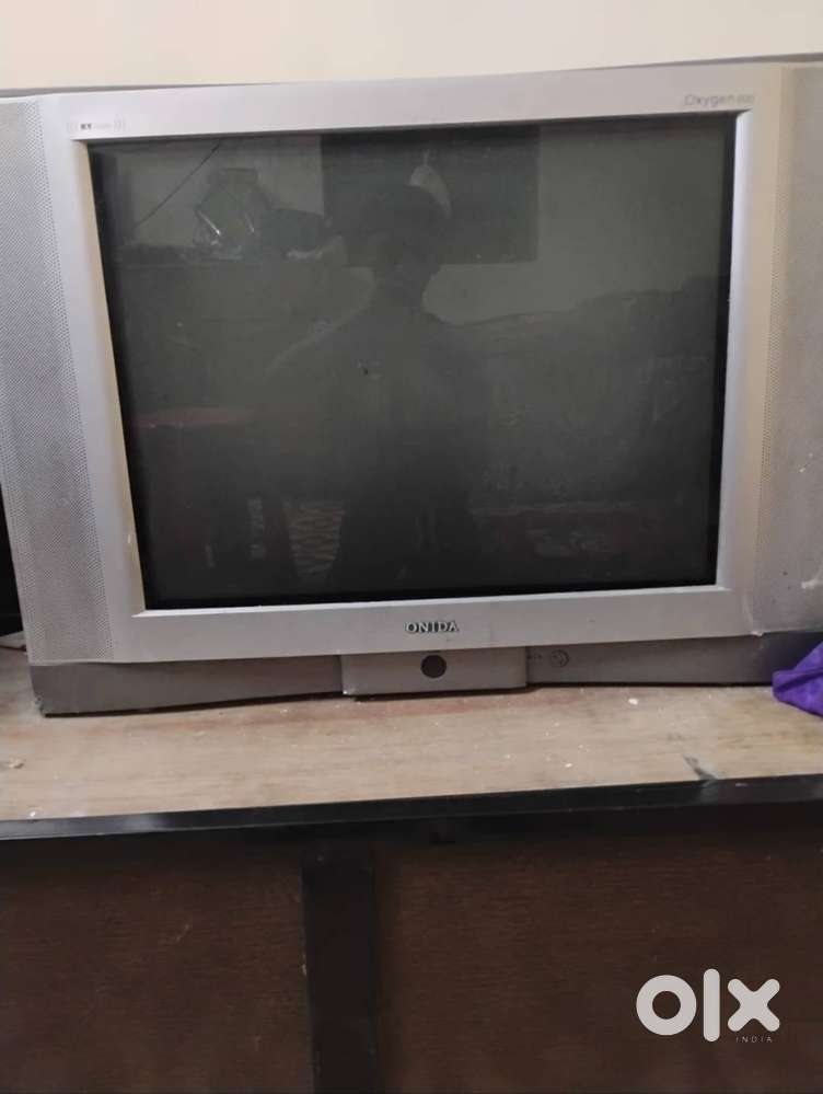 An Onida TV