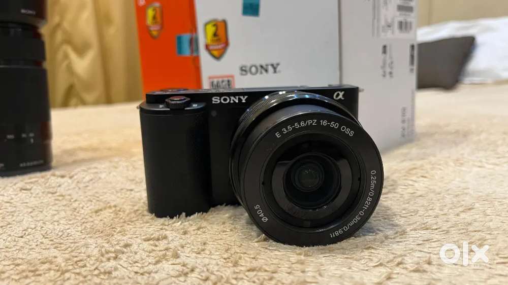 SONY ALPHA ZV E10 with Telephoto lens & accessories
