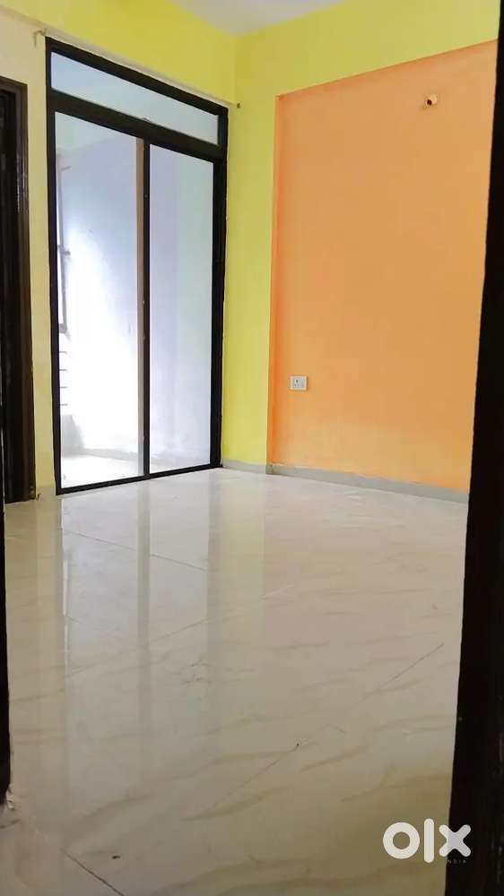 Bechelors/student only